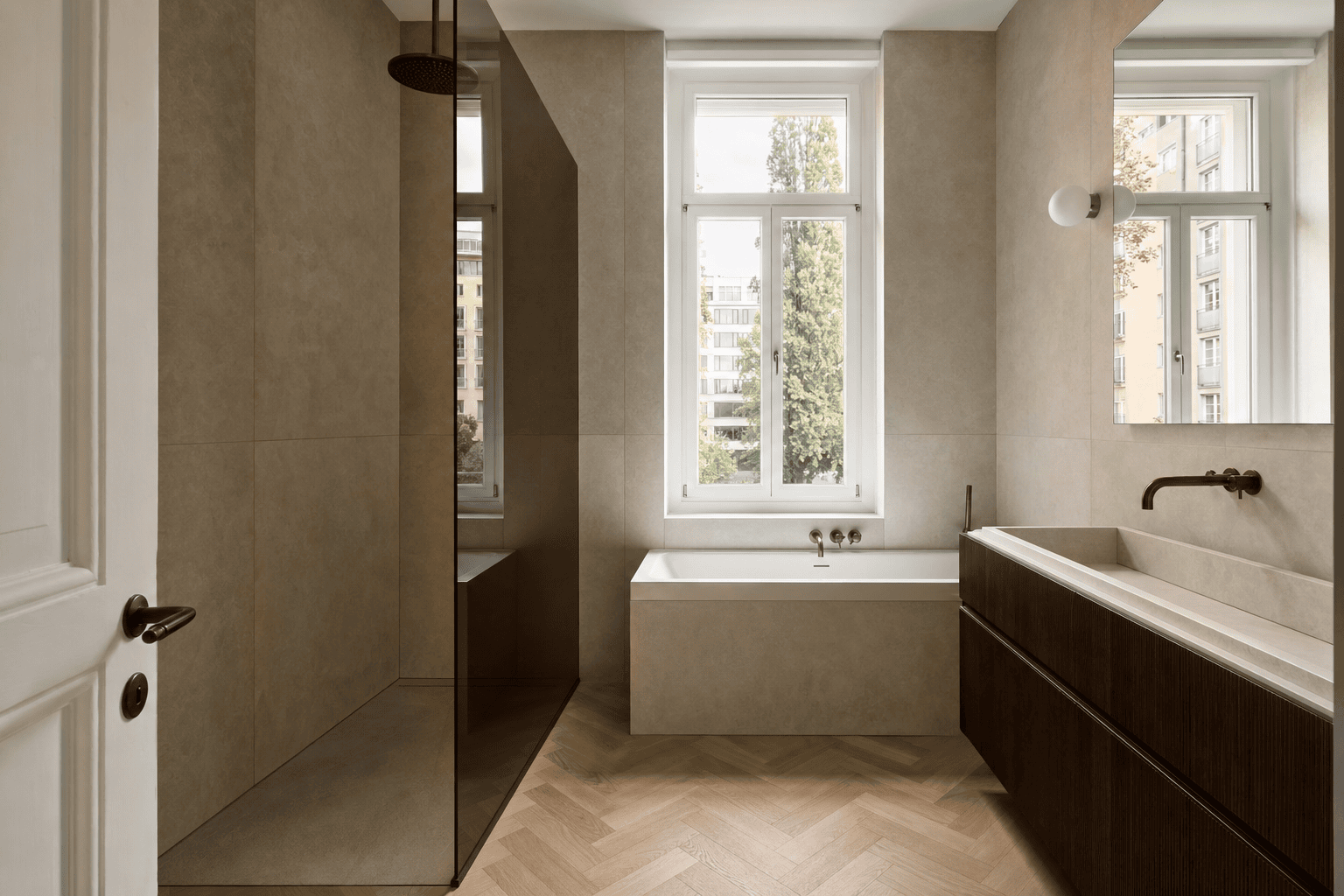 Renoviertes Badezimmer in einem Frankfurter Stadthaus